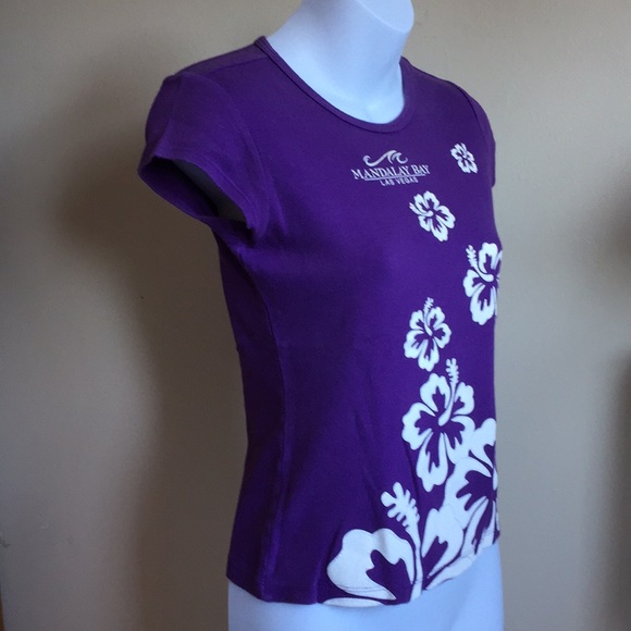 Mandalay Bay Las Vegas Purple T- shirt girl “S” - Picture 4 of 8